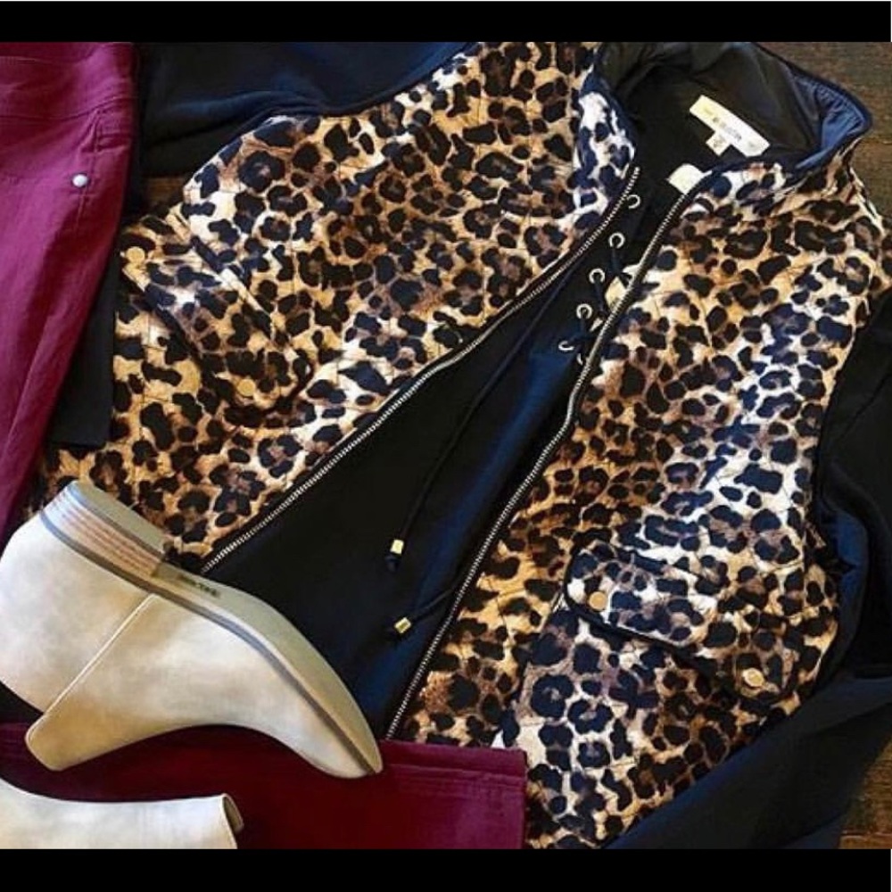 BD Collection Leopard Quilted Vest - Size Large